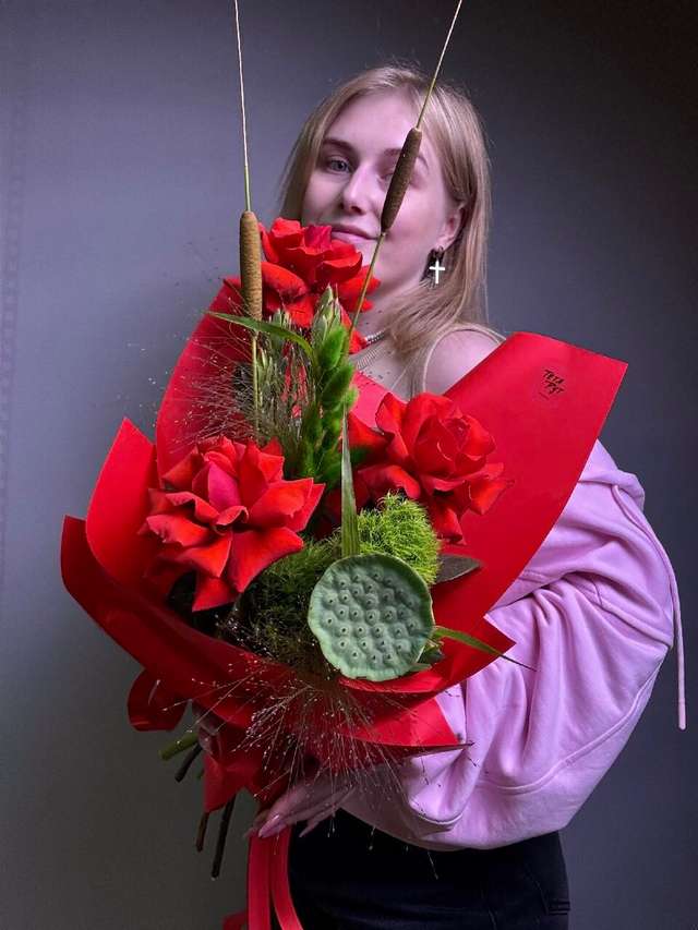Экзотик Ин Рэд 