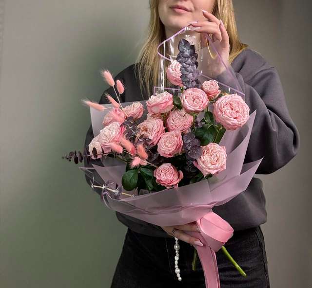 Моно кустовая роза 