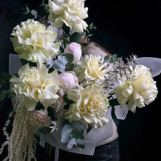 Вайт Ла Лув