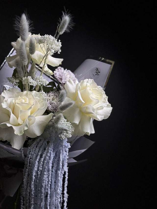 Вайт Сильвер