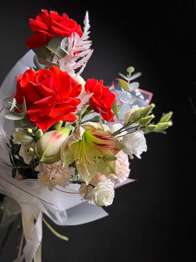 Рэд Ин Вайт